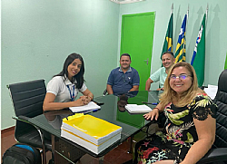 PRESIDENTE DA CÂMARA MUNICIPAL JURANDIR PONTES JUNTAMENTE COM A PREFEITA VILMA LIMA E O SECRETÁRIO DE ADMINISTRAÇÃO CARLOS ROBERTO
